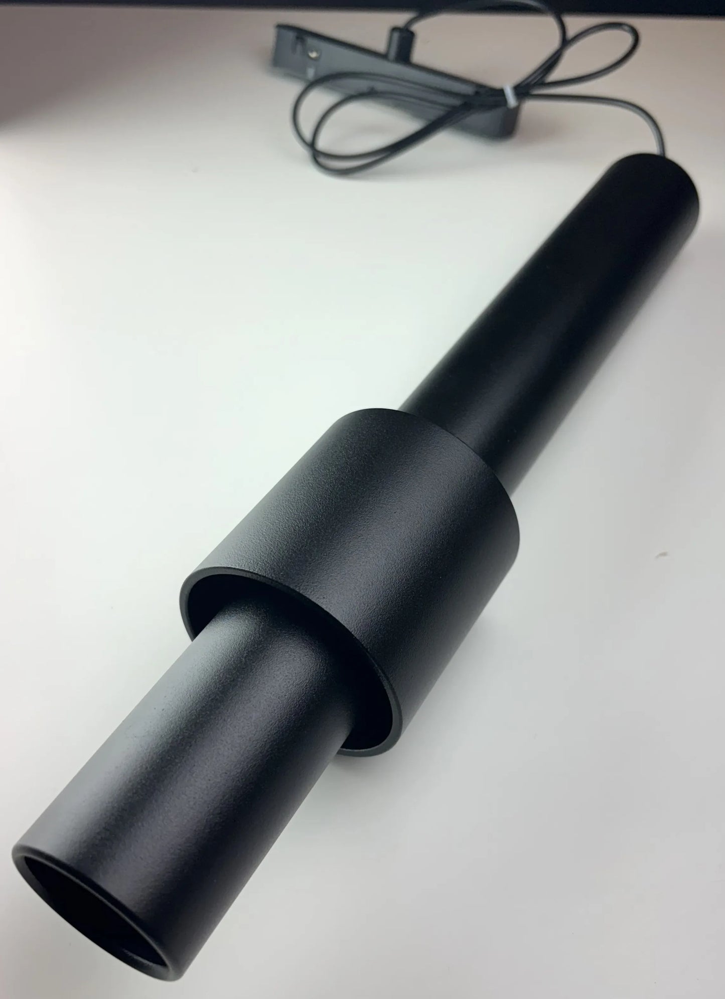 Magnetic dropline cylinder pendant spotlight 7W 48V - 24° beam 4000K matte black
