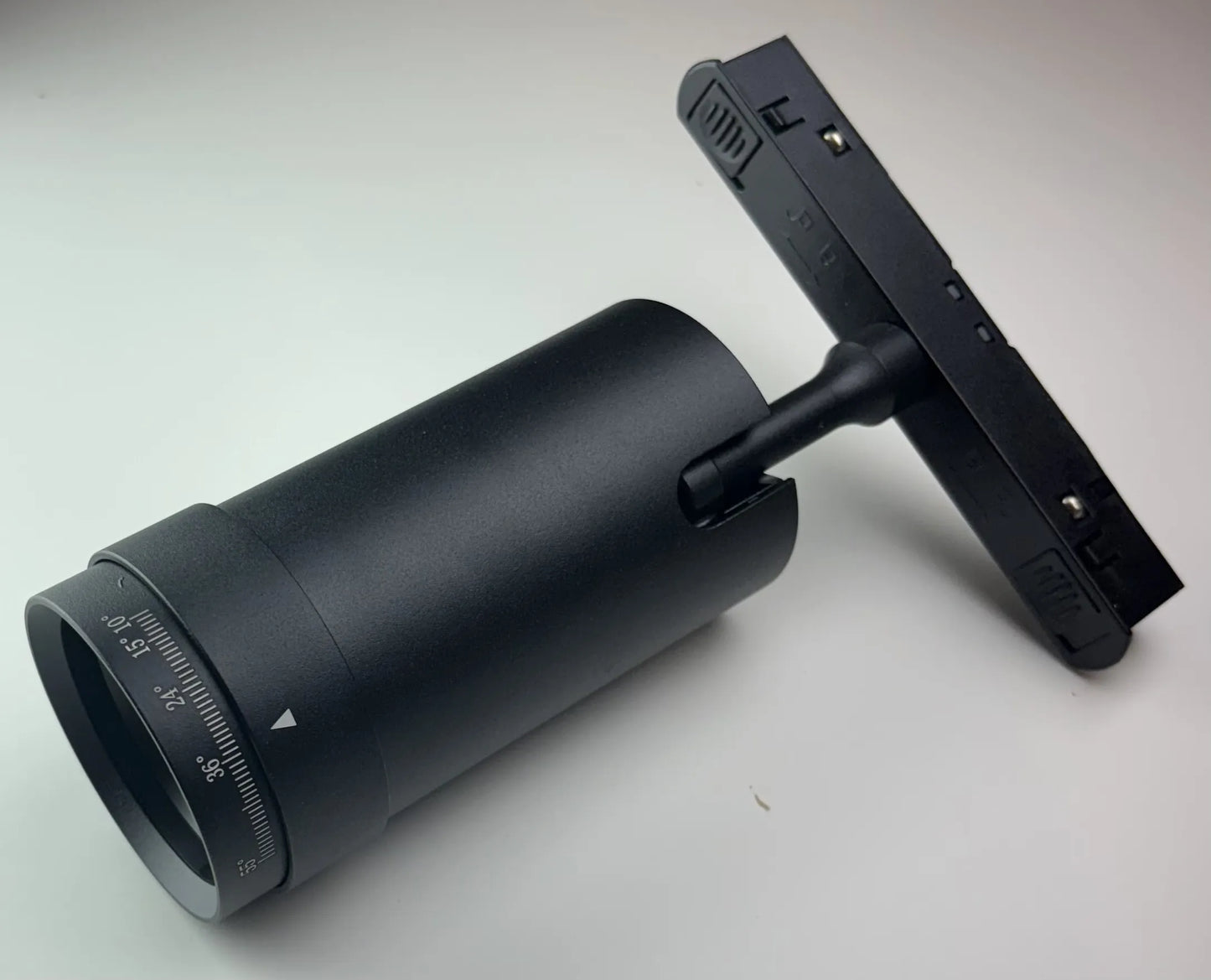 Magnetic zoomable track spotlight 12W 48V adjustable beam 10-55° matte black